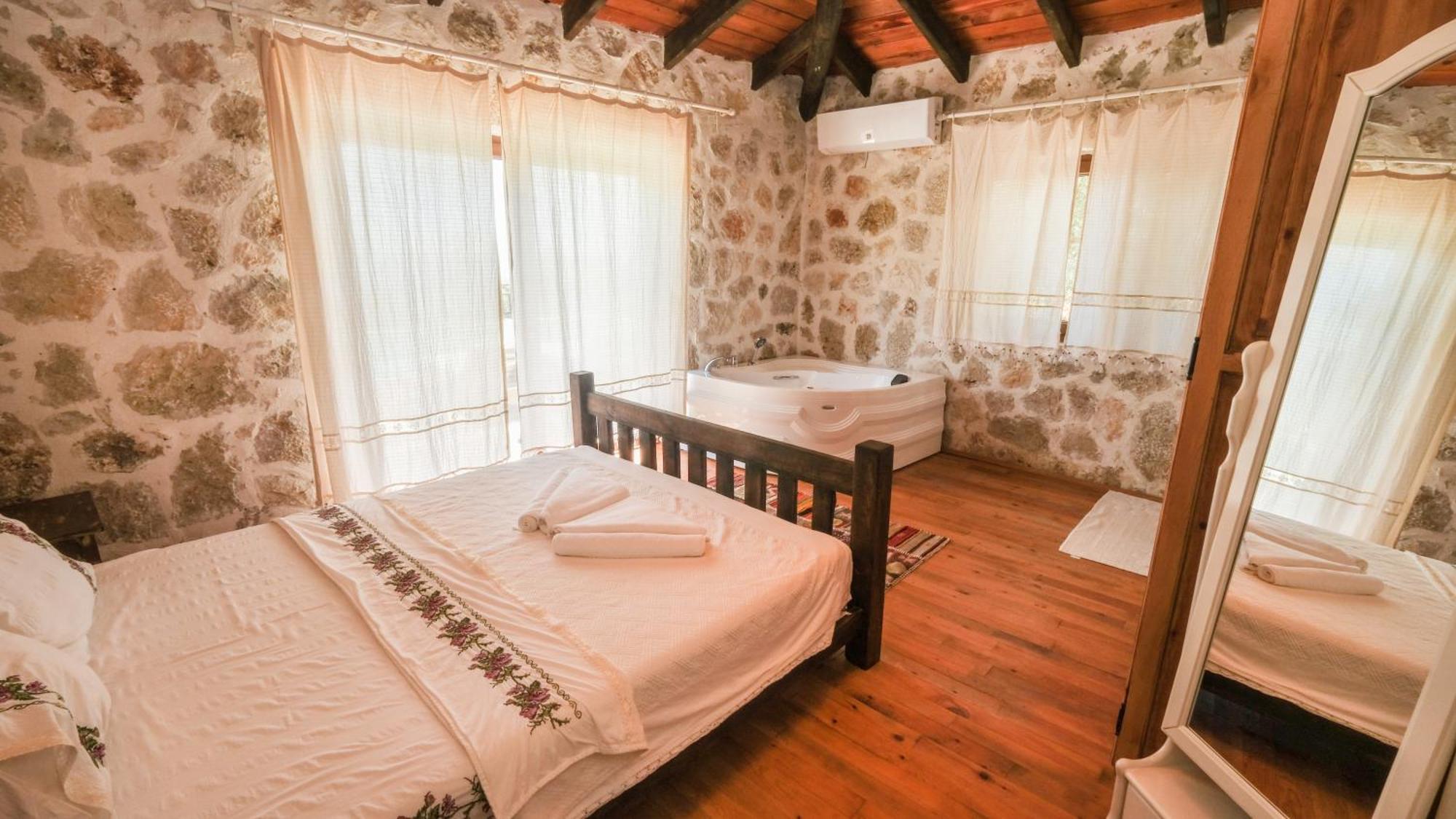 Вилла Likya House - Deniz Ve Doga Manzarali, Havuzlu Патара Экстерьер фото