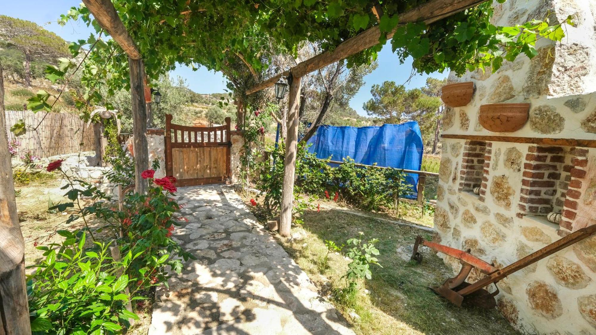 Вилла Likya House - Deniz Ve Doga Manzarali, Havuzlu Патара Экстерьер фото